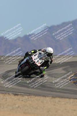 media/Mar-20-2025-Racers Edge (Thu) [[0731d8e3a1]]/2-B Group/Session 5 (Turn 12)/